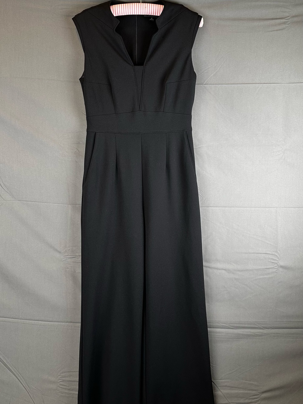 Tahari Black Sleeveless V-Neck Wide-Leg Jumpsuit with Tailored Waist